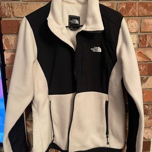 Women’s north face jacket